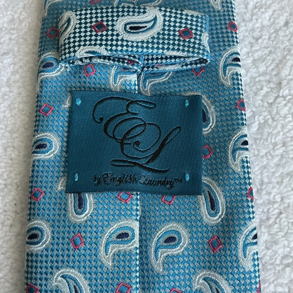 English Laundry Teal and Red Paisley Tie - Picture 5 of 5